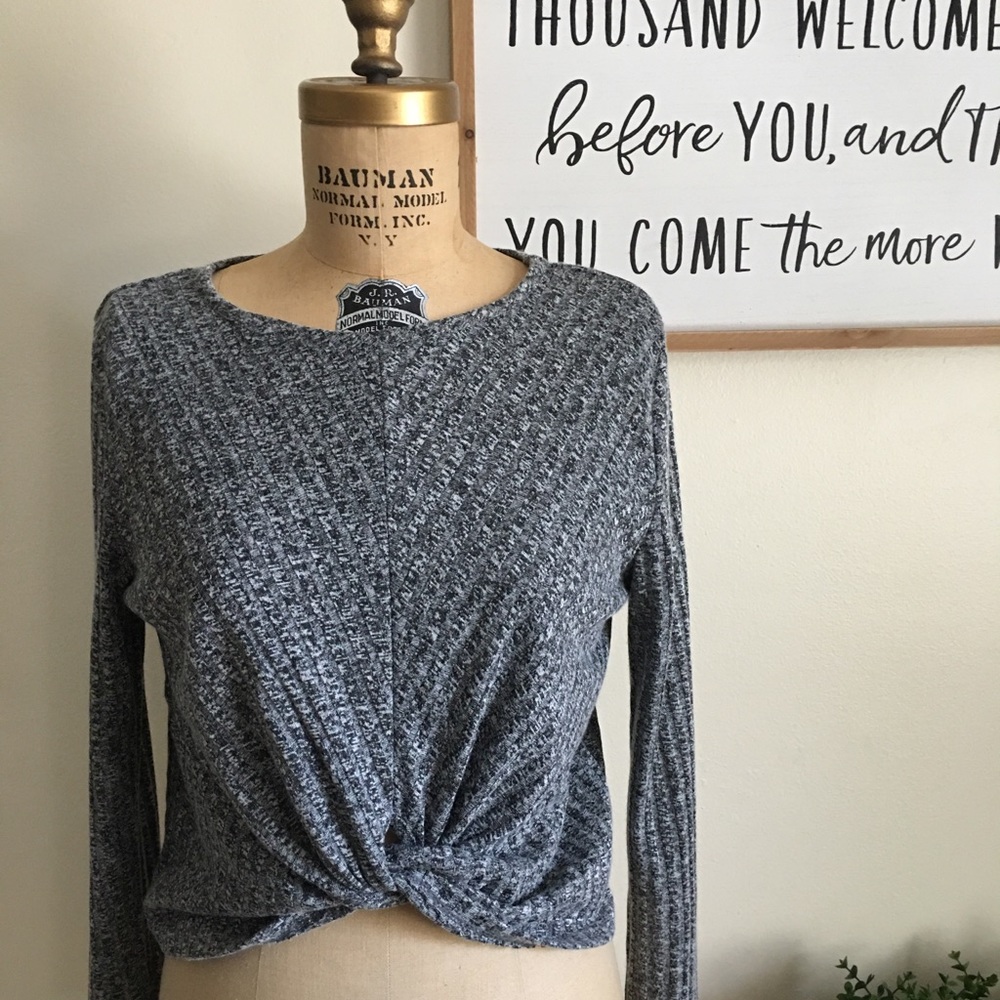 Gray Long Sleeve Crop